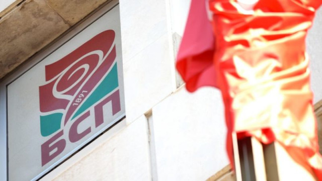 Конгрес сега а не през февруари  За това настоя Павел